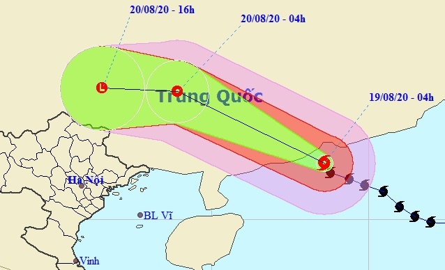 Northern Vietnam is on alert as strong storm Higos closes in